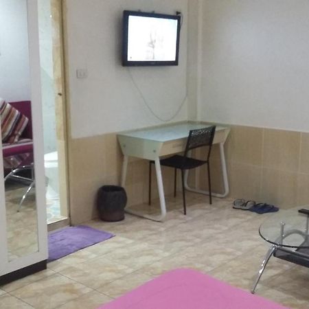 Jasmin Guest House Pattaya Exterior foto