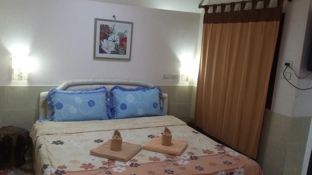 Jasmin Guest House Pattaya Exterior foto